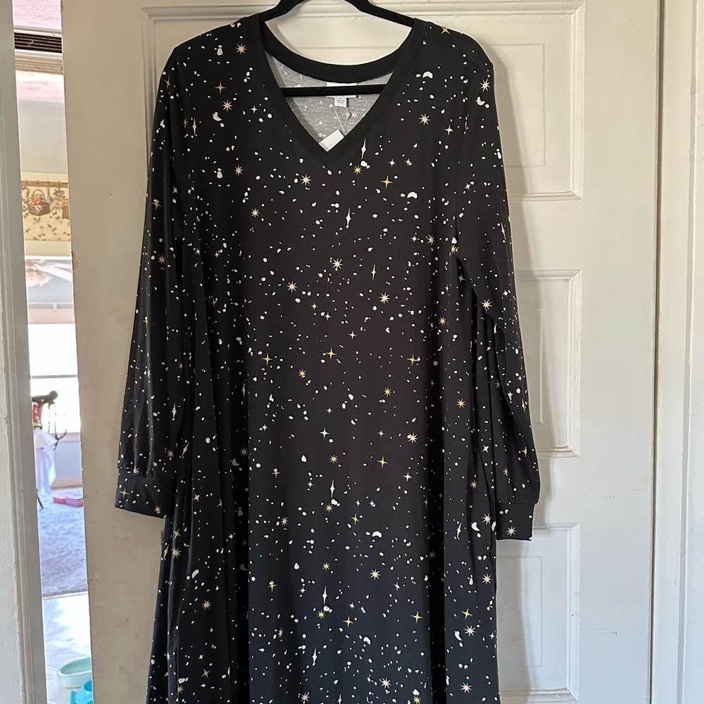 Large Lularoe Emily - never worn!